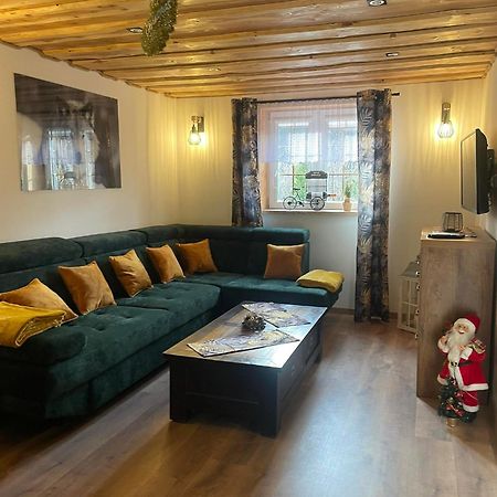 Jaskowa Chata Bieszczady Apartament Z Basenem Baligród Eksteriør bilde