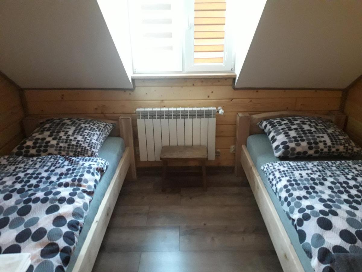Jaskowa Chata Bieszczady Apartament Z Basenem Baligród Eksteriør bilde
