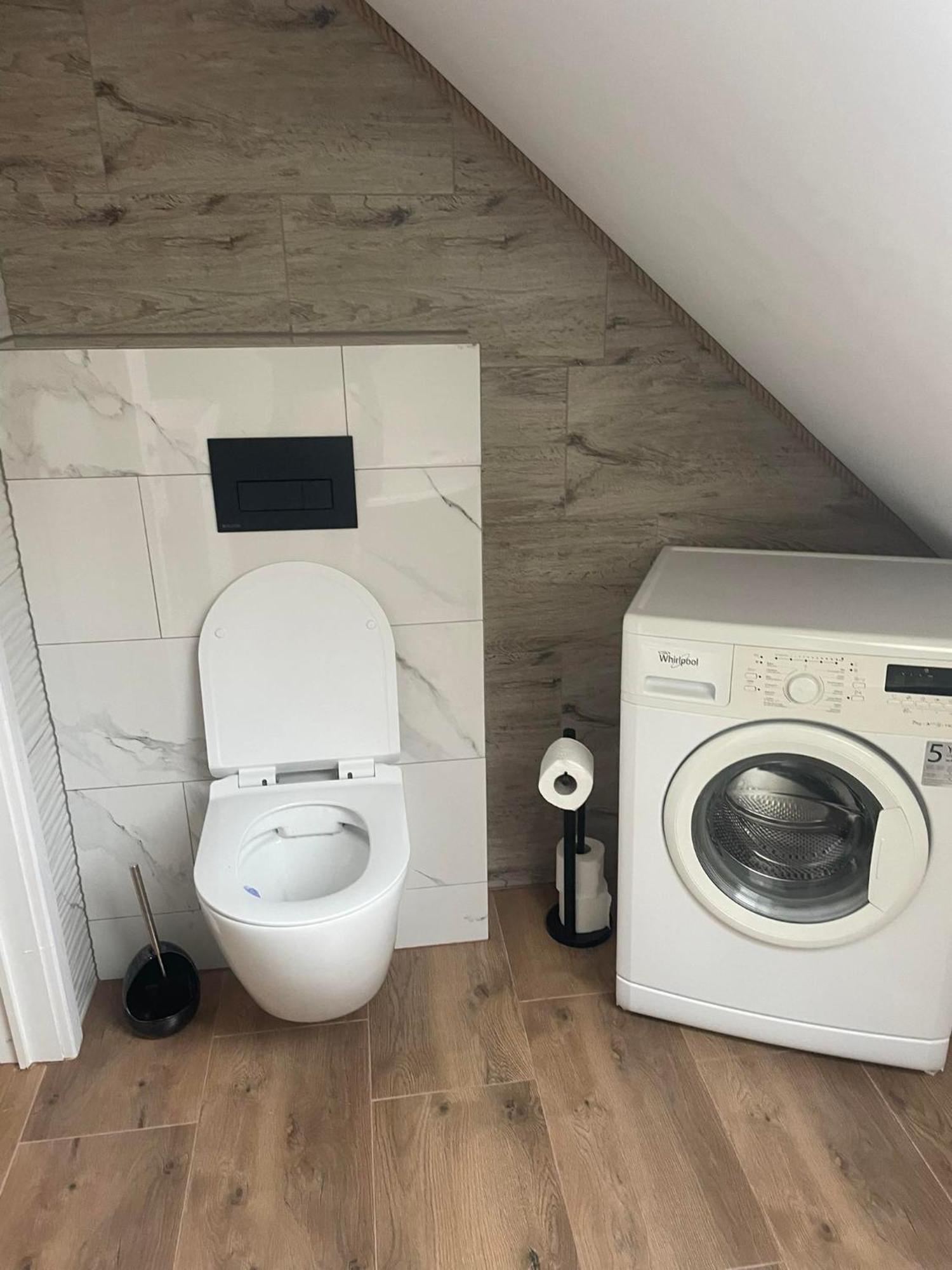 Jaskowa Chata Bieszczady Apartament Z Basenem Baligród Eksteriør bilde