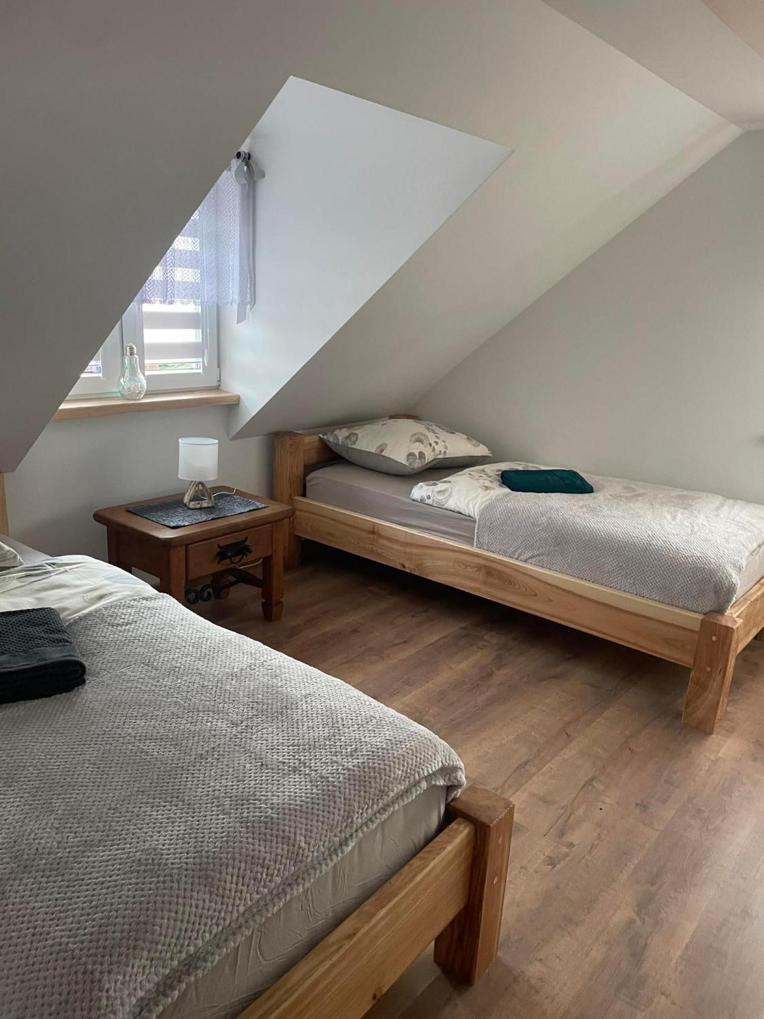 Jaskowa Chata Bieszczady Apartament Z Basenem Baligród Eksteriør bilde